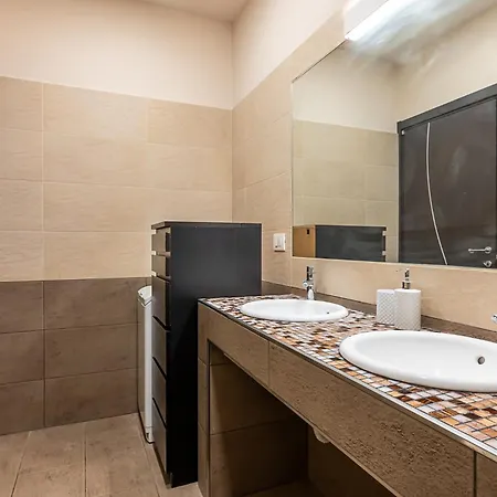 Apartament 2min Inalpiarena Cozy Ac Wi-fi *